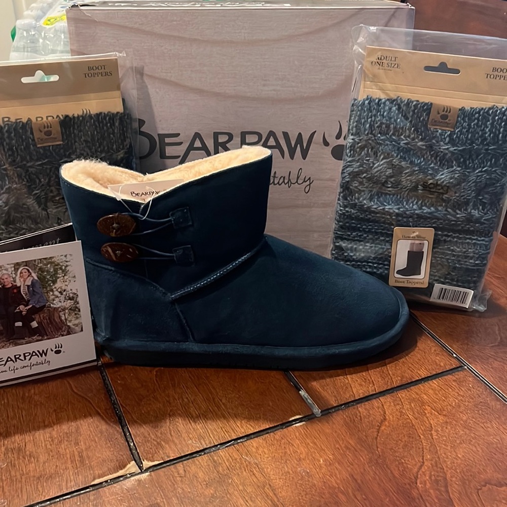 Bearpaw “Rosy” slate blue boots